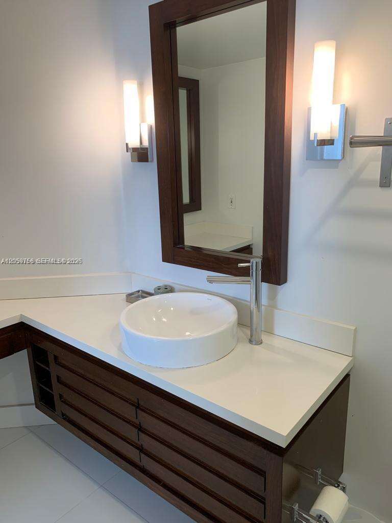 The Yacht Club At Aventura at 19999 Country Club Dr, Aventura, FL 33180 - For Rent photo 26