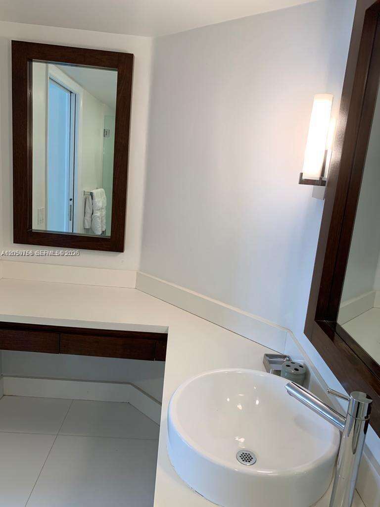 The Yacht Club At Aventura at 19999 Country Club Dr, Aventura, FL 33180 - For Rent photo 27
