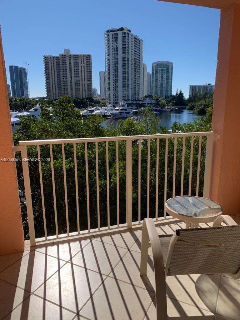The Yacht Club At Aventura at 19999 Country Club Dr, Aventura, FL 33180 - For Rent photo 36