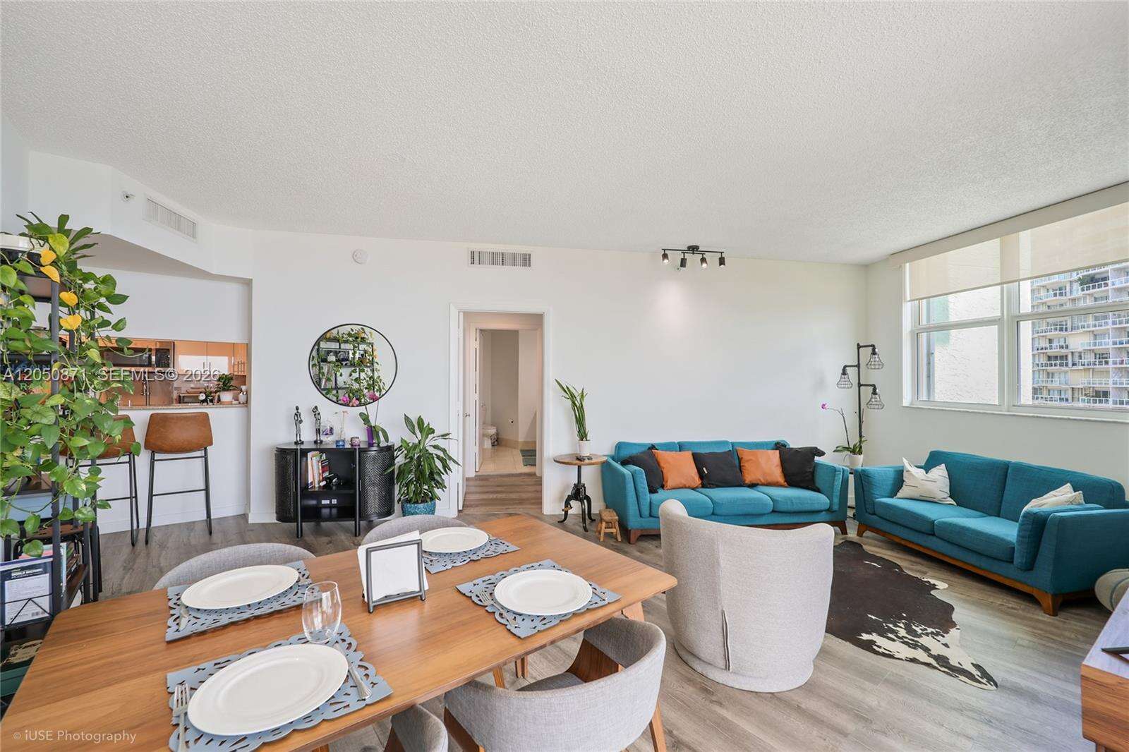 The Metropolitan at 2475 Brickell Ave, Miami, FL 33129 - For Rent photo 2