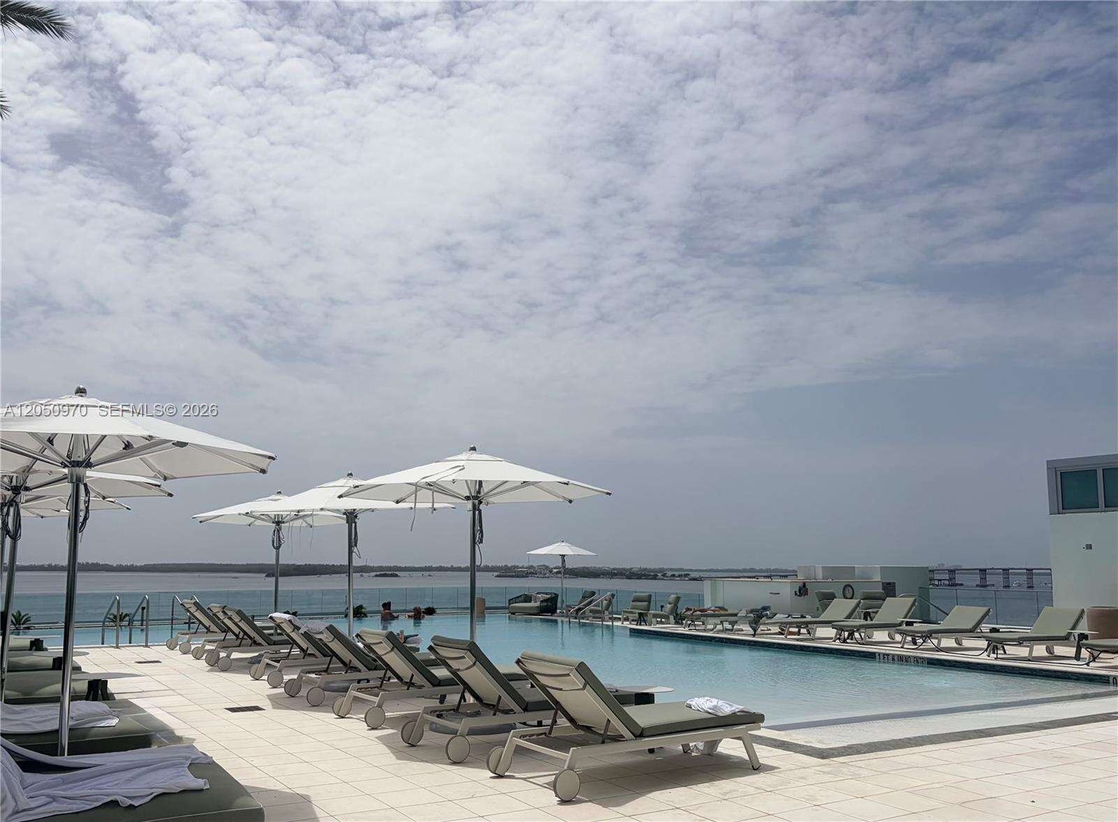 Jade At Brickell Bay at 1331 Brickell Bay Dr, Miami, FL 33131 - For Rent photo 2