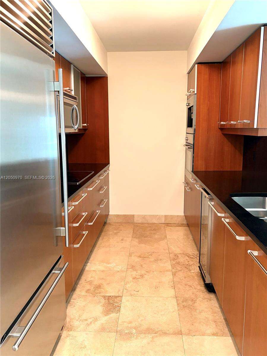 Jade At Brickell Bay at 1331 Brickell Bay Dr, Miami, FL 33131 - For Rent photo 5