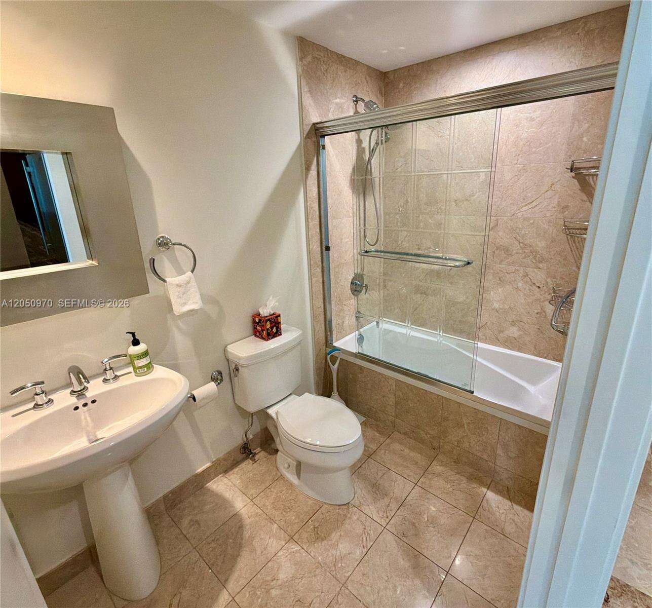 Jade At Brickell Bay at 1331 Brickell Bay Dr, Miami, FL 33131 - For Rent photo 9
