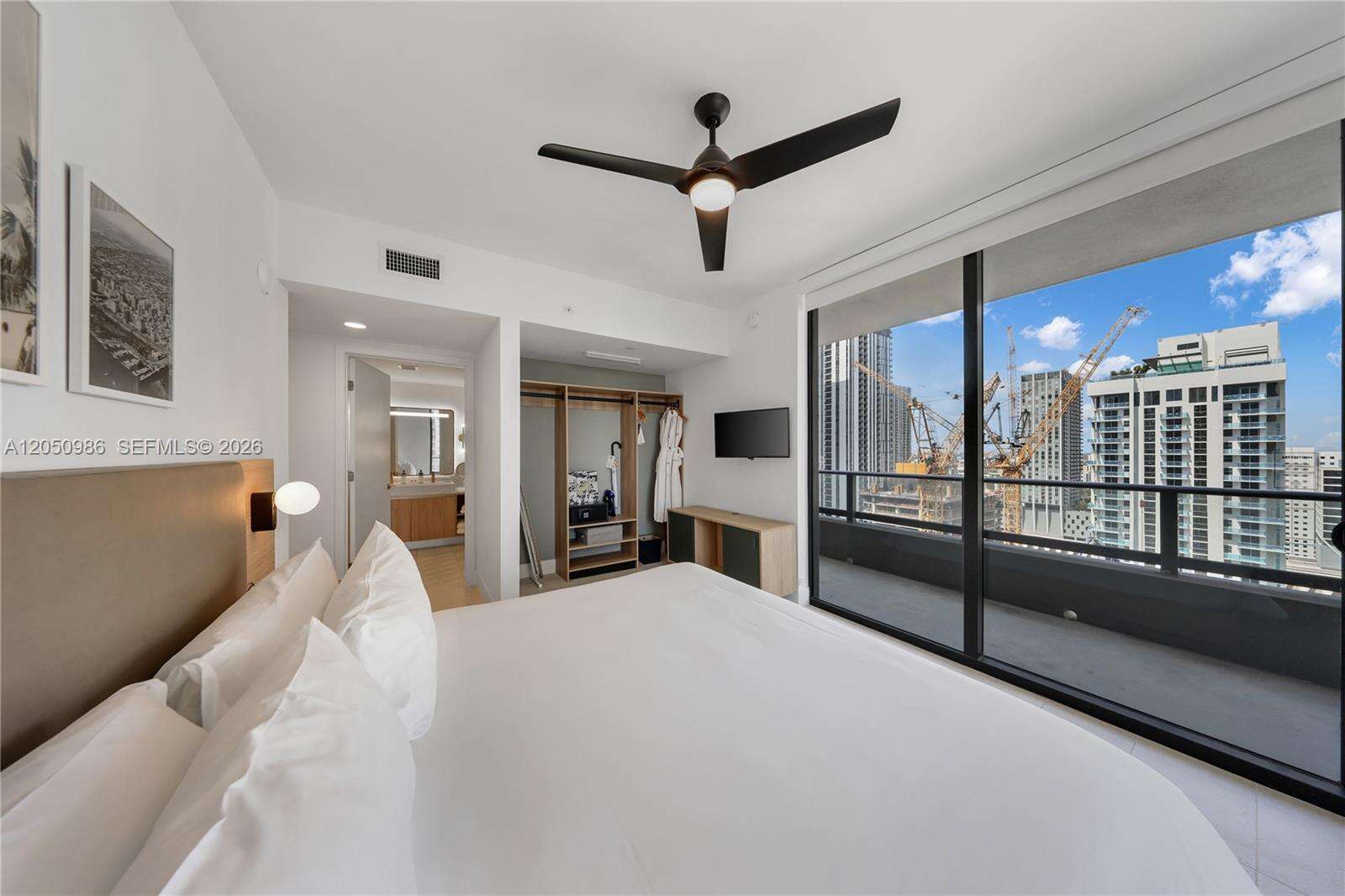 Natiivo | Gale Miami at 159 6 St, Miami, FL 33132 - For Rent photo 8
