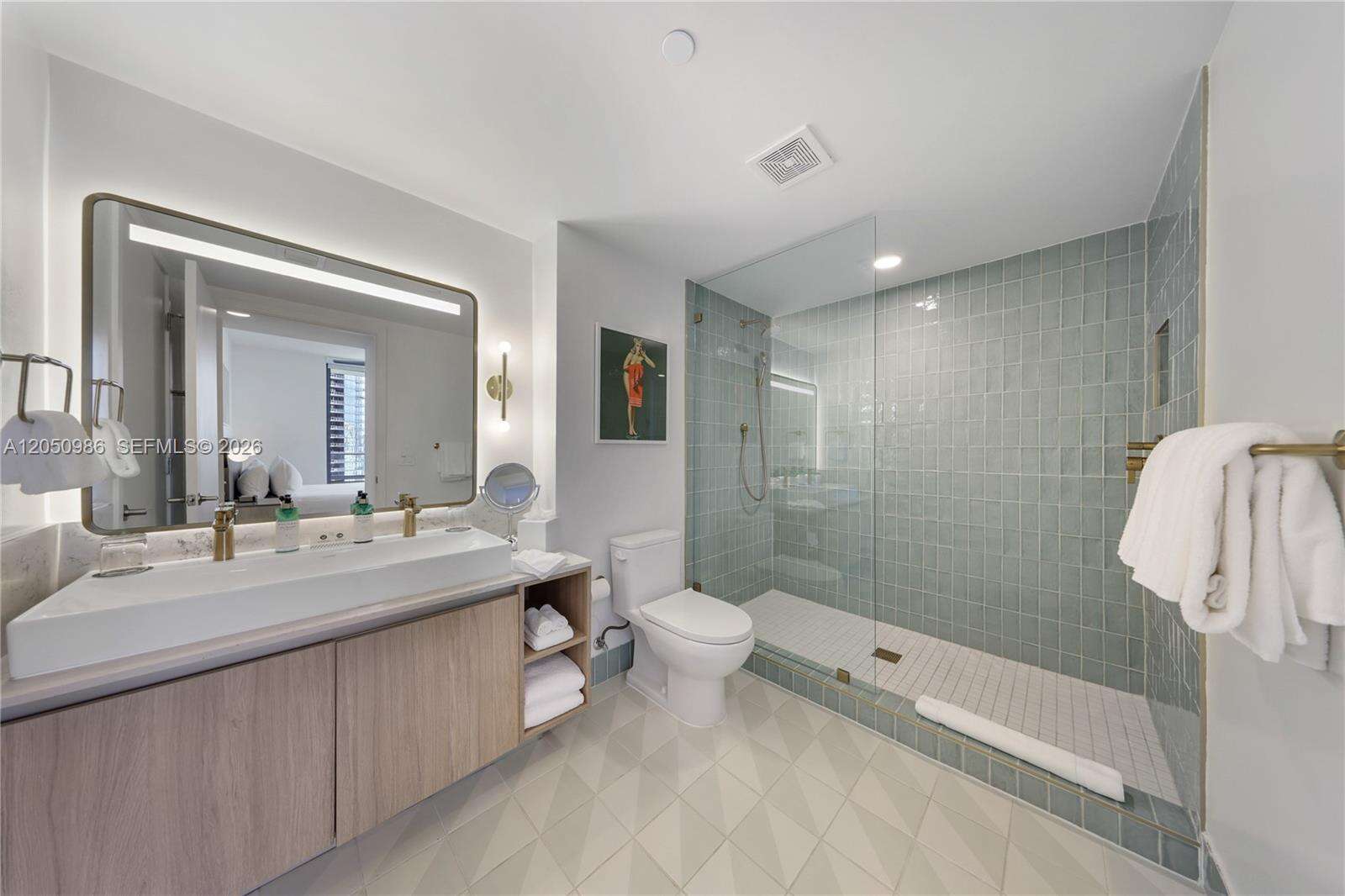 Natiivo | Gale Miami at 159 6 St, Miami, FL 33132 - For Rent photo 9