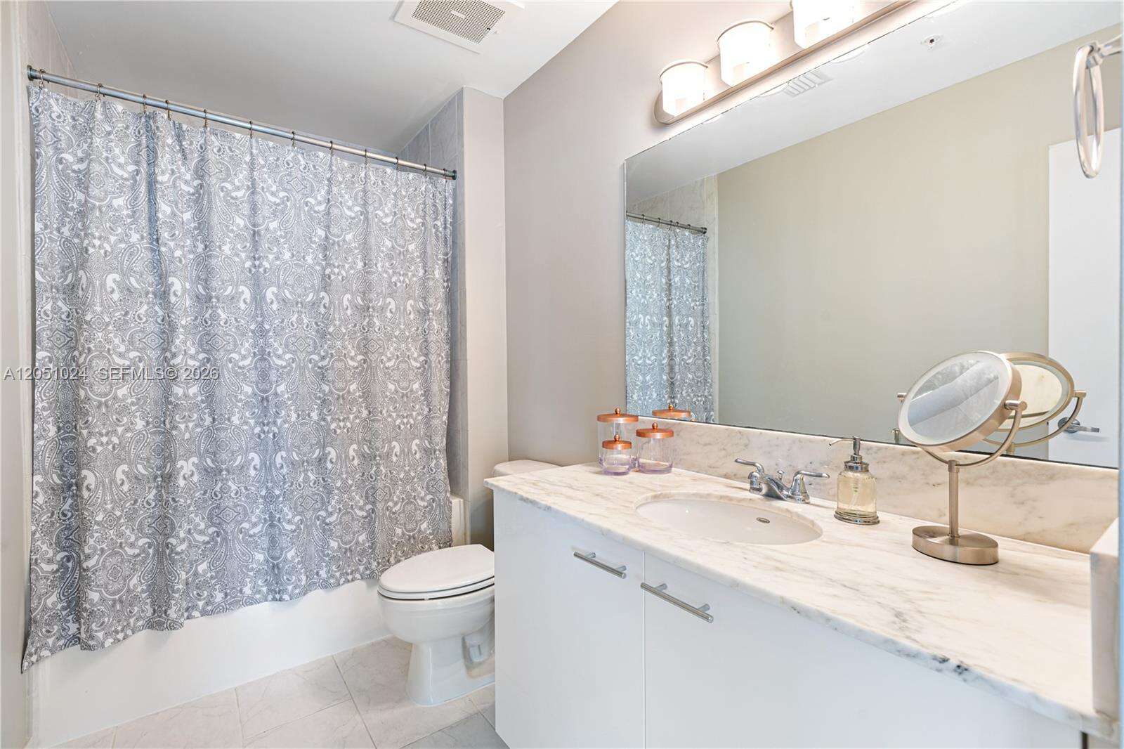 The Loft 2 at 133 2 Ave, Miami, FL 33132 - For Rent photo 12