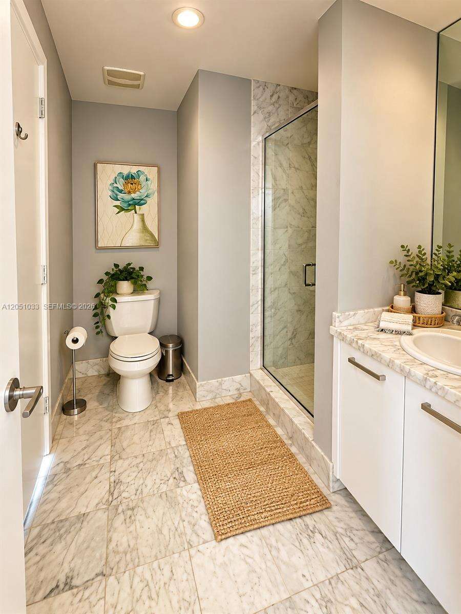 Vizcayne South at 253 2 St, Miami, FL 33132 - For Rent photo 5