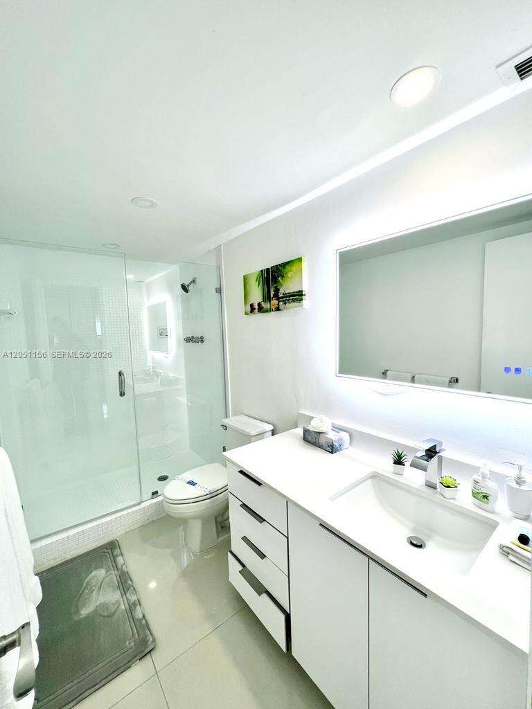 Ocean Reserve at 19370 Collins Ave, Sunny Isles Beach, FL 33160 - For Rent photo 13