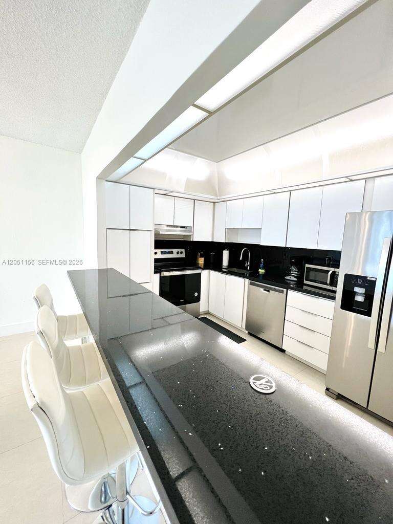Ocean Reserve at 19370 Collins Ave, Sunny Isles Beach, FL 33160 - For Rent photo 10