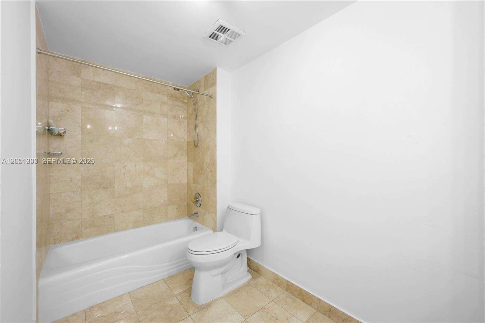 Hamptons South at 20201 Country Club Dr, Aventura, FL 33180 - For Rent photo 25
