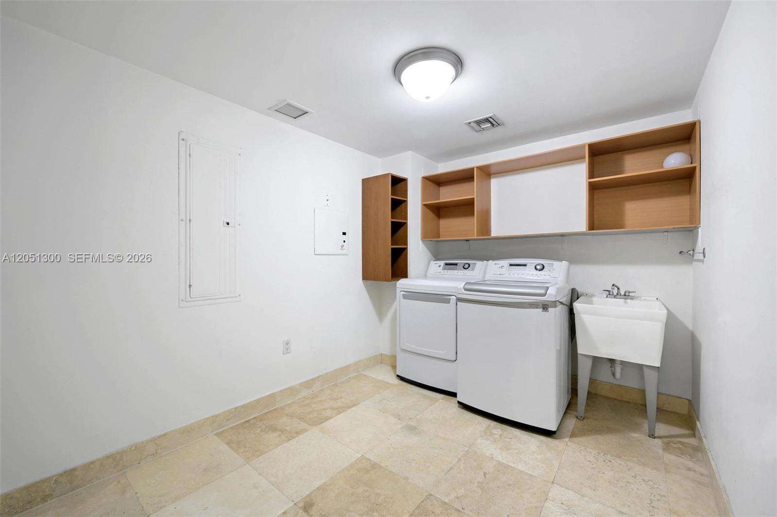 Hamptons South at 20201 Country Club Dr, Aventura, FL 33180 - For Rent photo 30