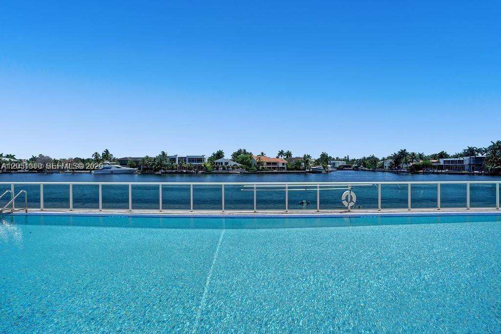 Hamptons South at 20201 Country Club Dr, Aventura, FL 33180 - For Rent photo 31