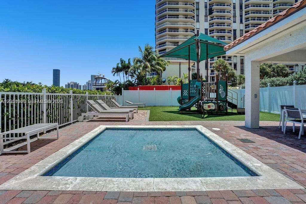 Hamptons South at 20201 Country Club Dr, Aventura, FL 33180 - For Rent photo 33