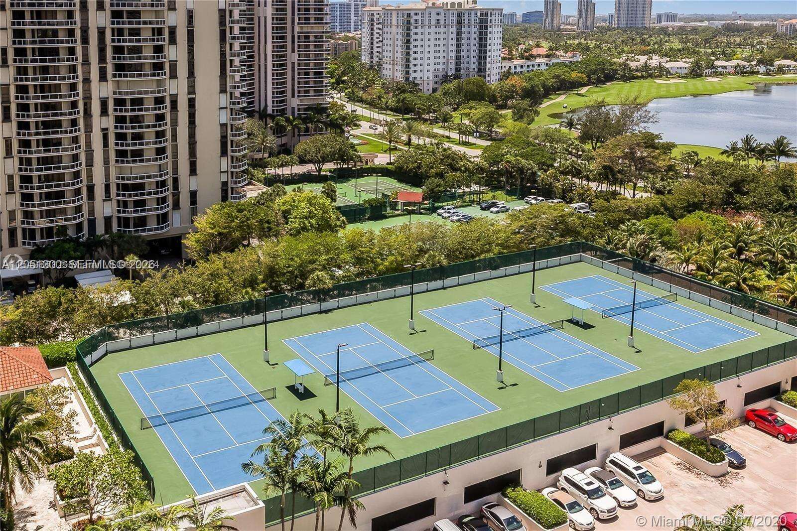 Hamptons South at 20201 Country Club Dr, Aventura, FL 33180 - For Rent photo 38