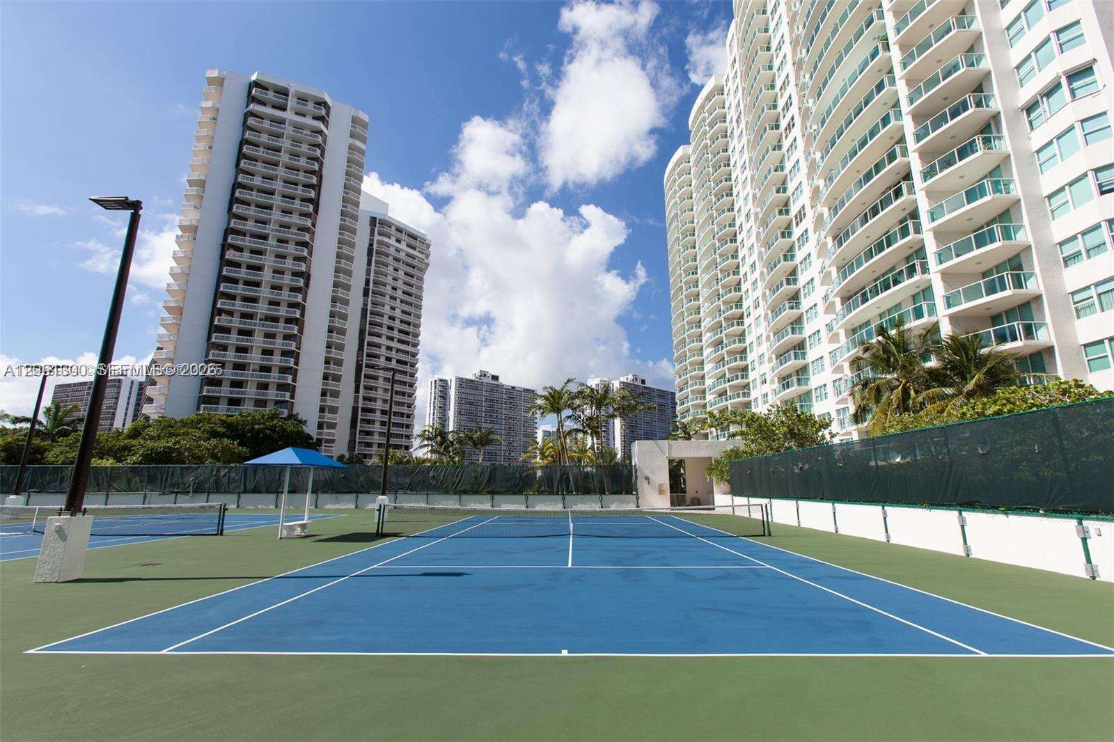 Hamptons South at 20201 Country Club Dr, Aventura, FL 33180 - For Rent photo 39