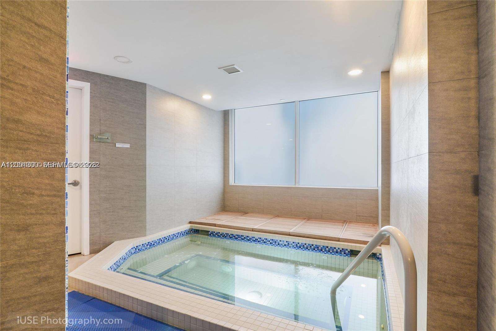 Hamptons South at 20201 Country Club Dr, Aventura, FL 33180 - For Rent photo 42