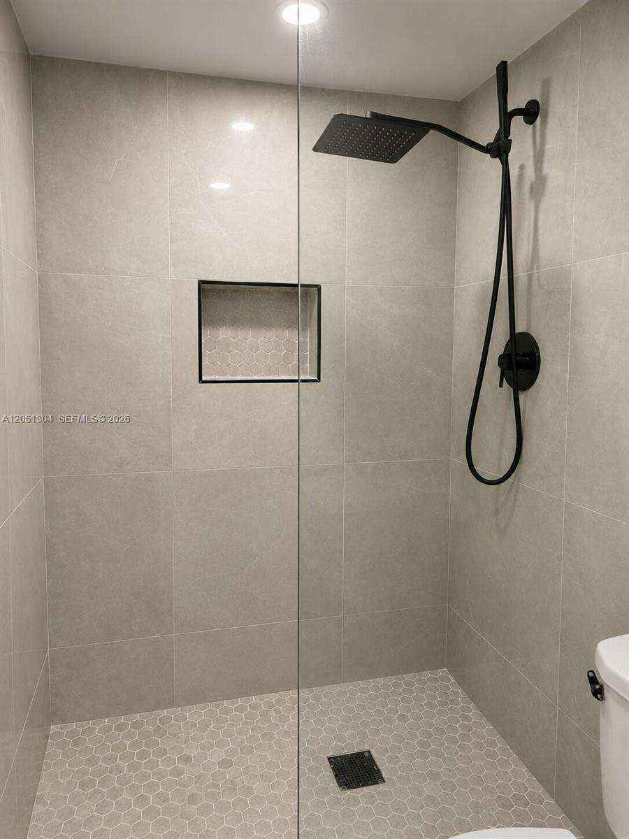 Waterview at 20505 Country Club Dr, Aventura, FL 33180 - For Rent photo 22