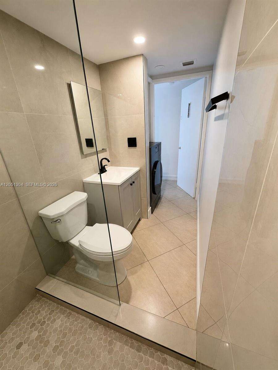 Waterview at 20505 Country Club Dr, Aventura, FL 33180 - For Rent photo 23