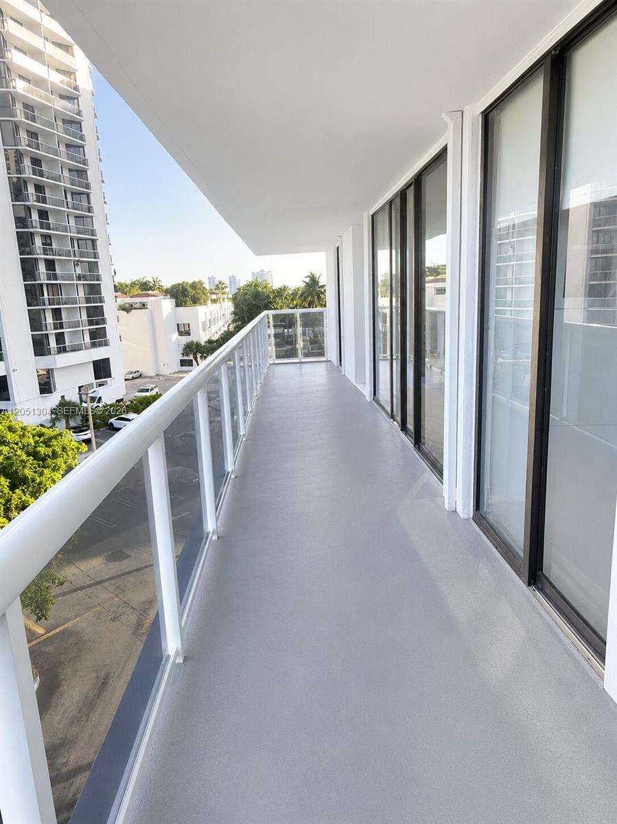 Waterview at 20505 Country Club Dr, Aventura, FL 33180 - For Rent photo 27
