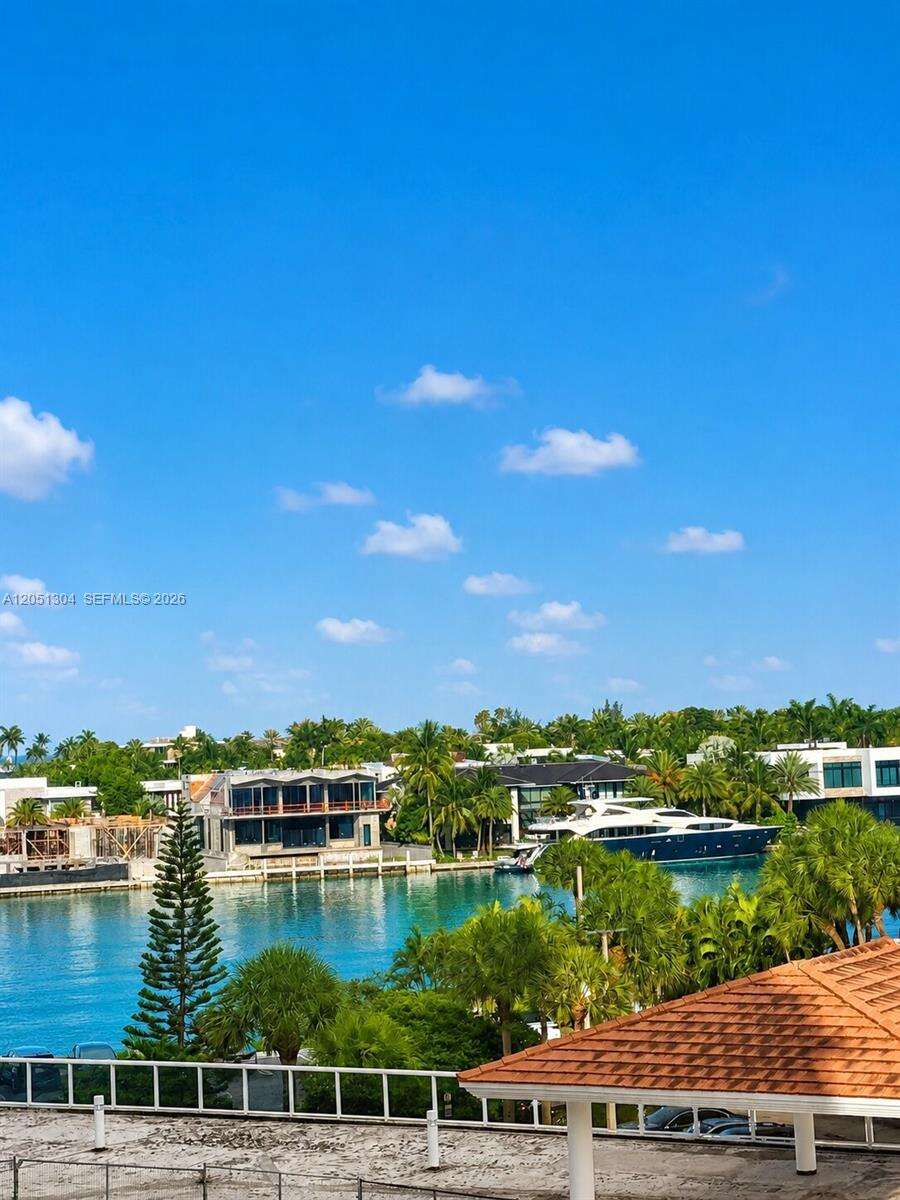Waterview at 20505 Country Club Dr, Aventura, FL 33180 - For Rent photo 29