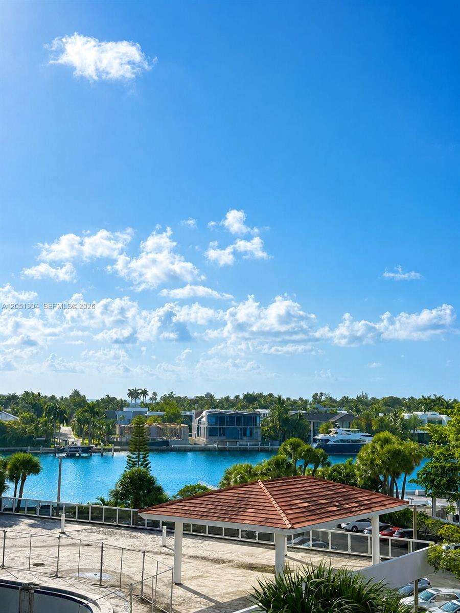 Waterview at 20505 Country Club Dr, Aventura, FL 33180 - For Rent photo 30