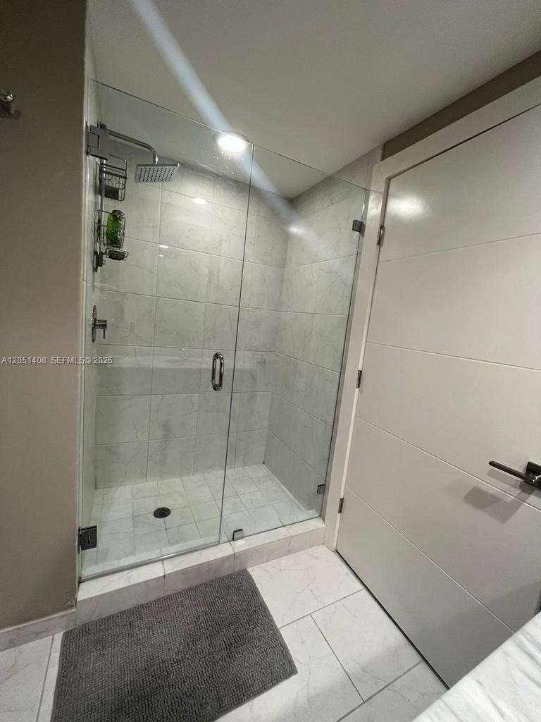 The Plaza On Brickell West at 951 Brickell Ave, Miami, FL 33131 - For Rent photo 4