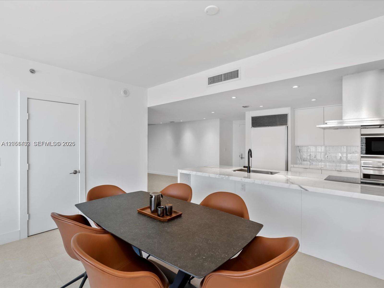 Icon Brickell 2 at 495 Brickell Ave, Miami, FL 33131 - For Rent photo 16