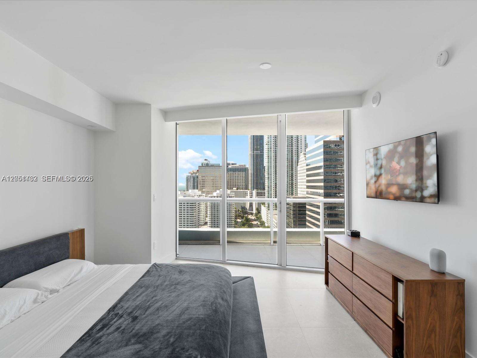 Icon Brickell 2 at 495 Brickell Ave, Miami, FL 33131 - For Rent photo 23