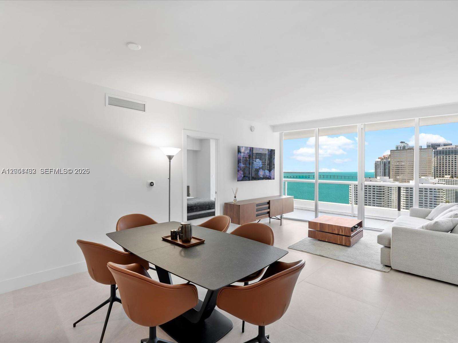 Icon Brickell 2 at 495 Brickell Ave, Miami, FL 33131 - For Rent photo 8