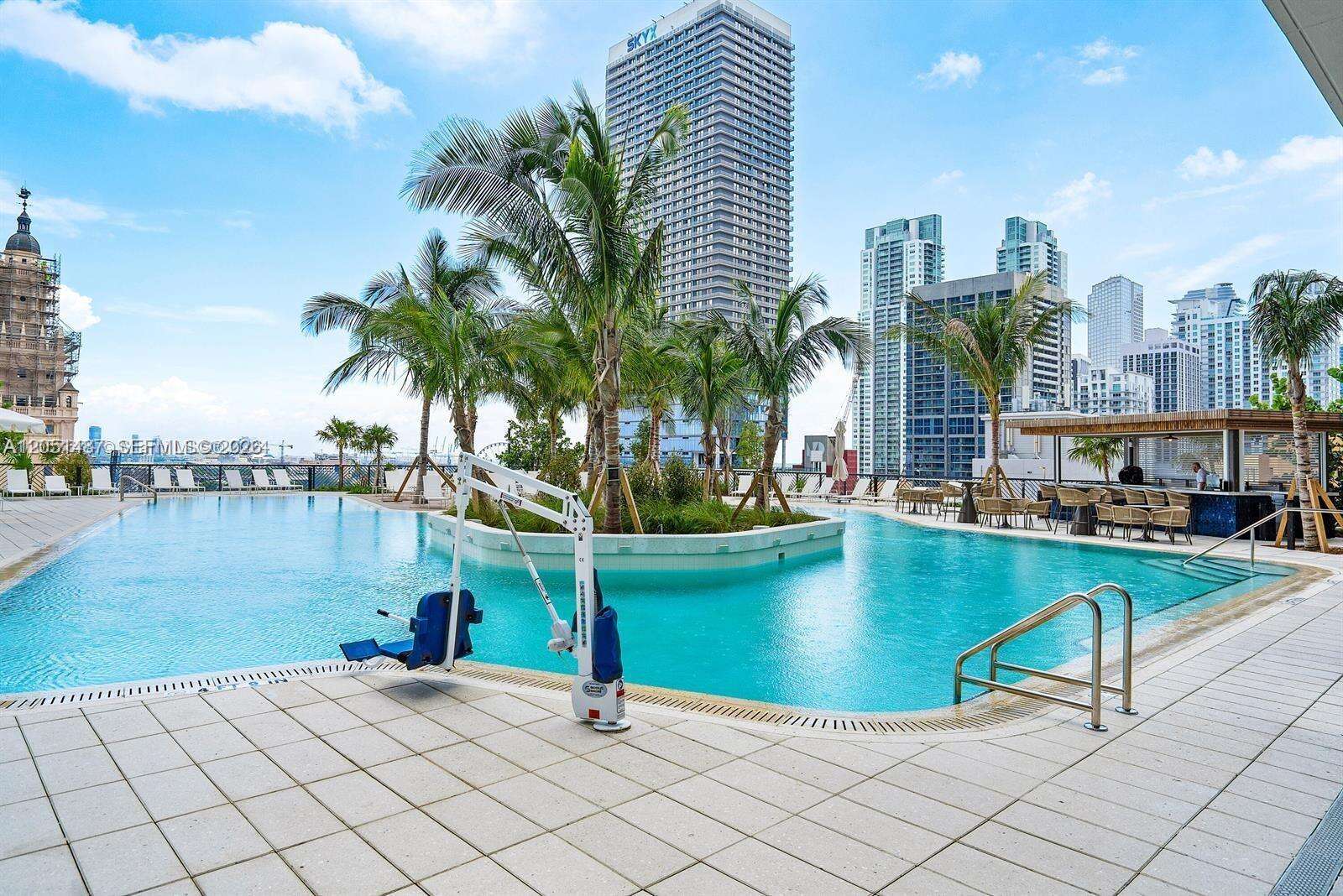 Natiivo | Gale Miami at 159 6 St, Miami, FL 33132 - For Rent photo 13
