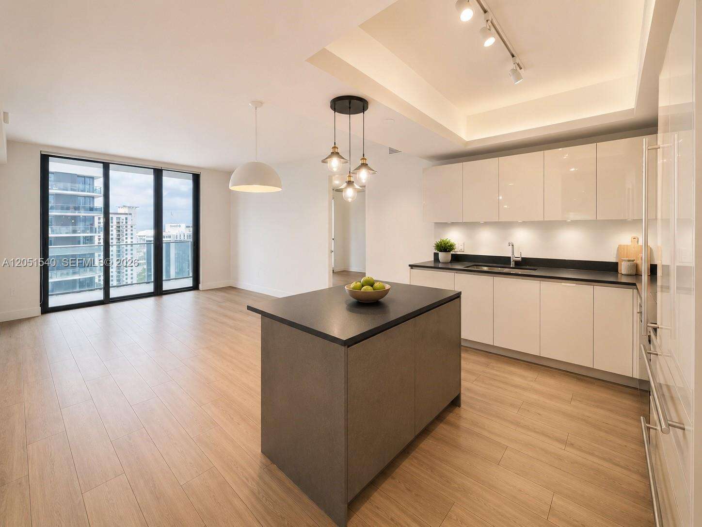1010 Brickell at 1010 Brickell Ave, Miami, FL 33131 - For Rent photo 3