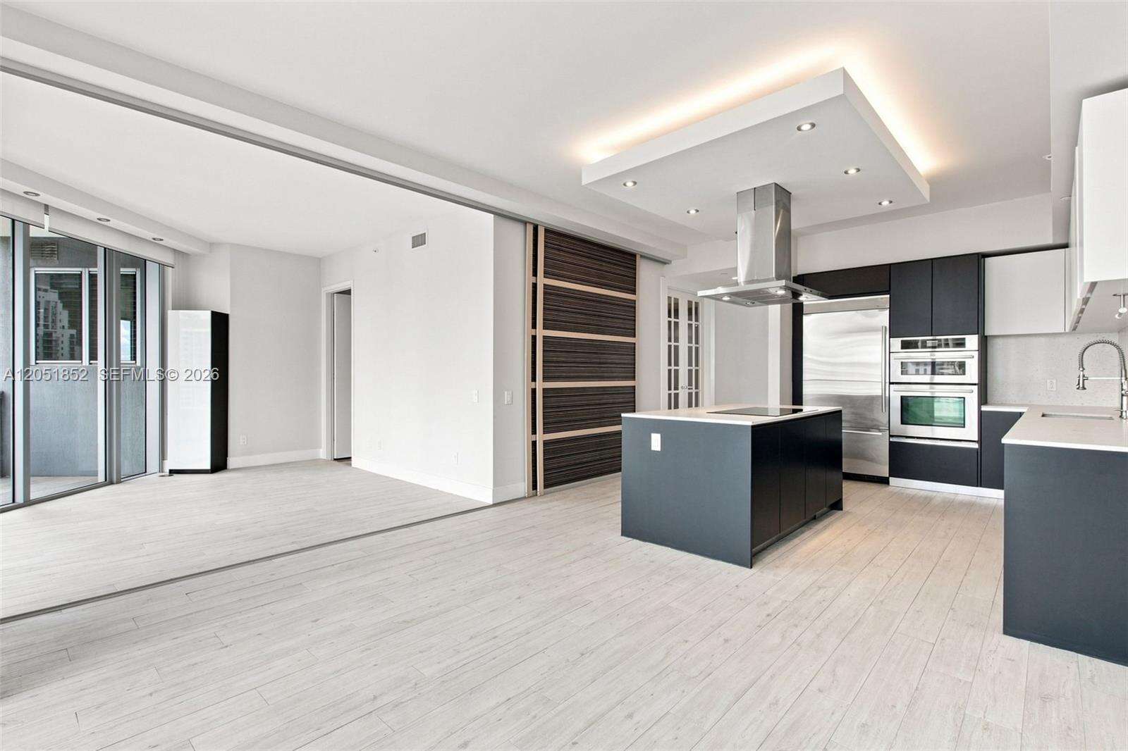 Brickell House at 1300 Brickell Bay Dr, Miami, FL 33131 - For Rent photo 11