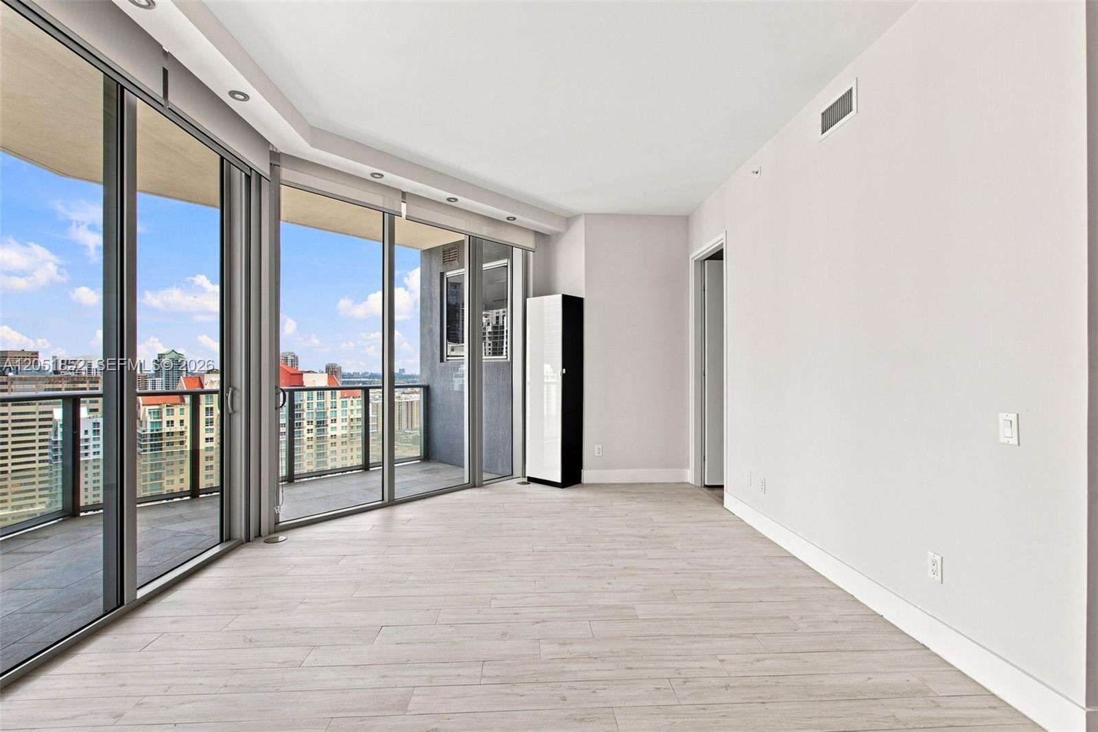 Brickell House at 1300 Brickell Bay Dr, Miami, FL 33131 - For Rent photo 13