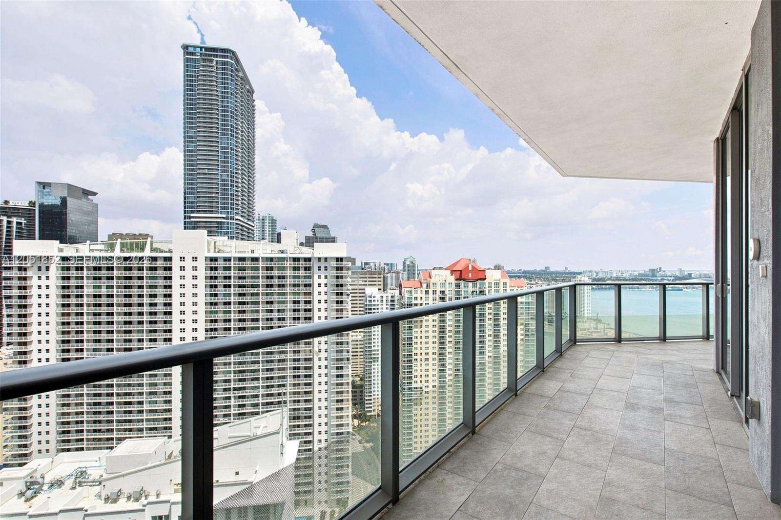 Brickell House at 1300 Brickell Bay Dr, Miami, FL 33131 - For Rent photo 17