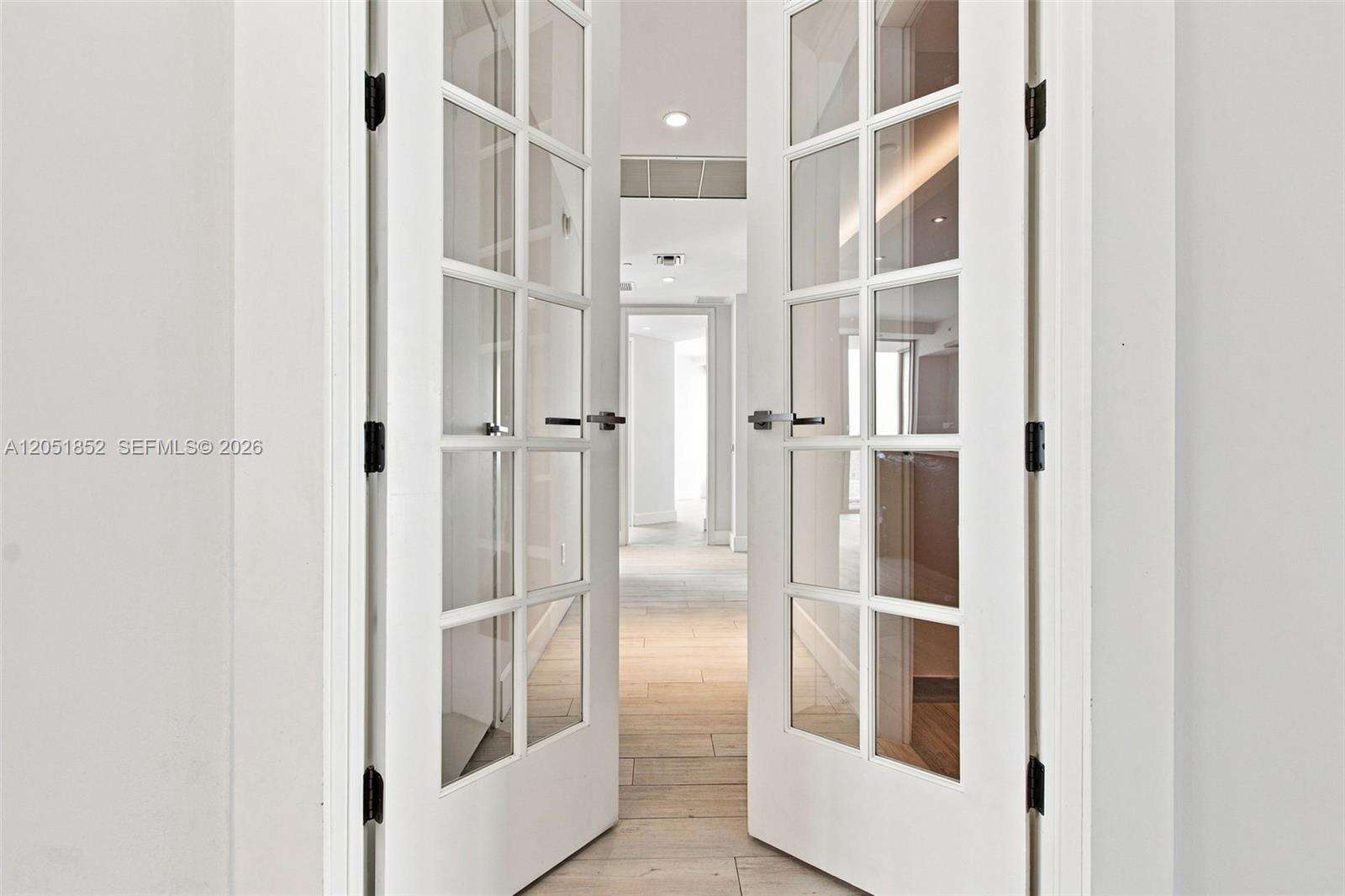 Brickell House at 1300 Brickell Bay Dr, Miami, FL 33131 - For Rent photo 20