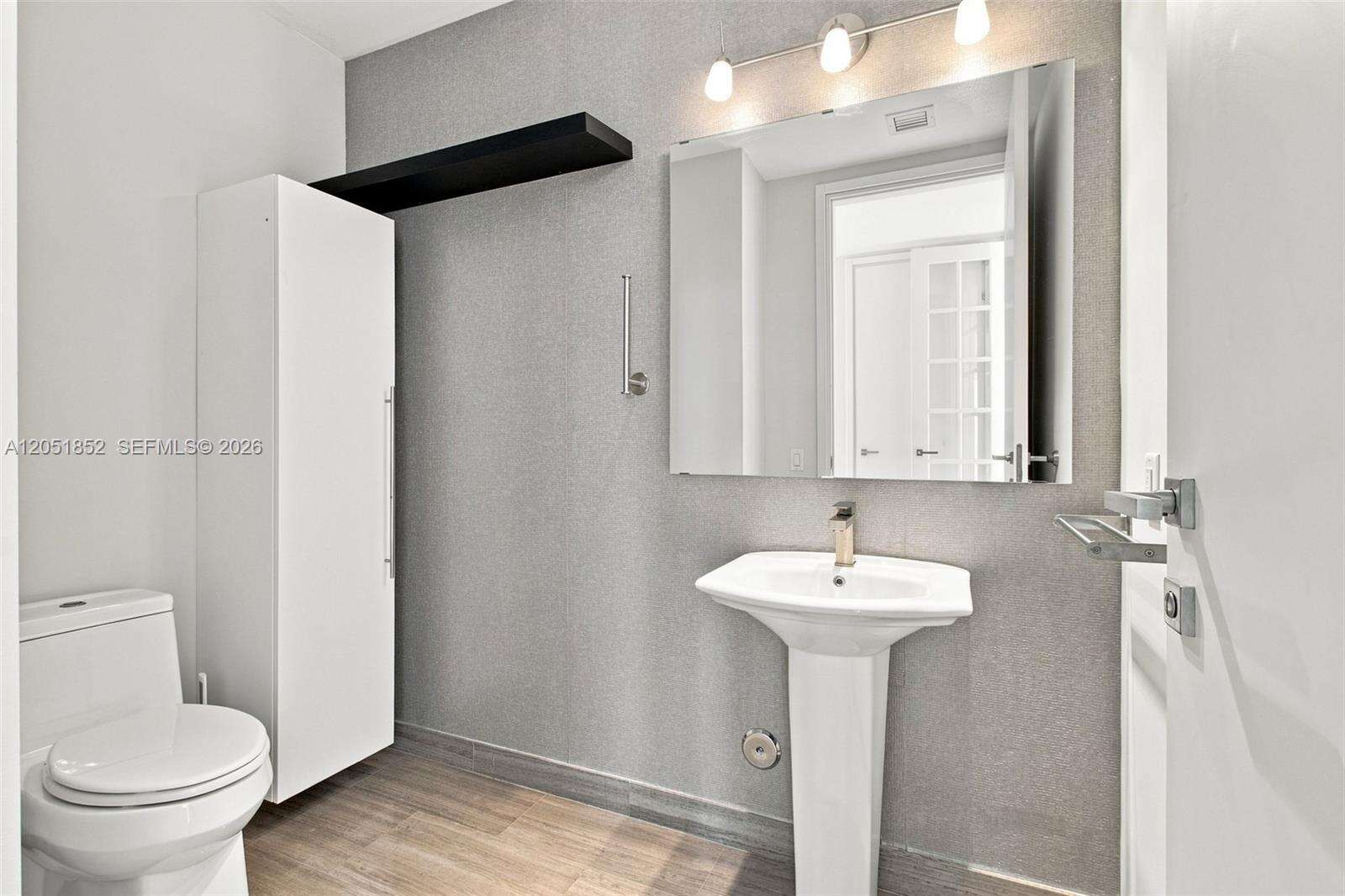 Brickell House at 1300 Brickell Bay Dr, Miami, FL 33131 - For Rent photo 21