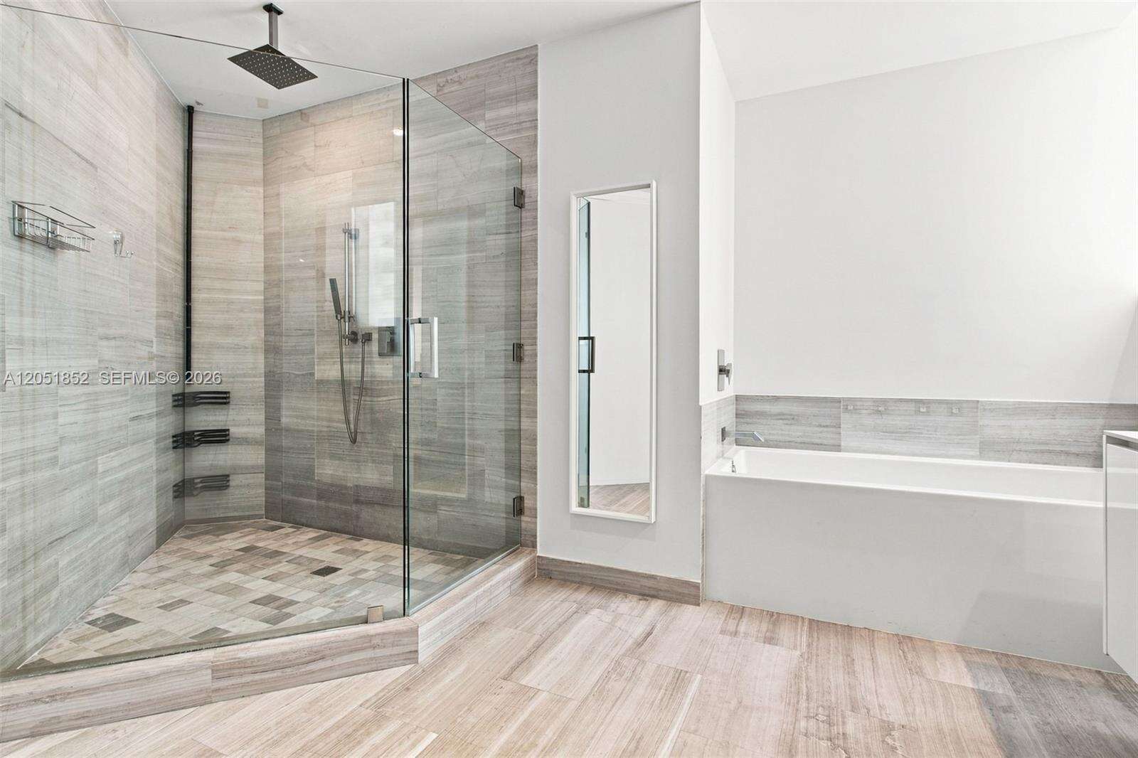 Brickell House at 1300 Brickell Bay Dr, Miami, FL 33131 - For Rent photo 27