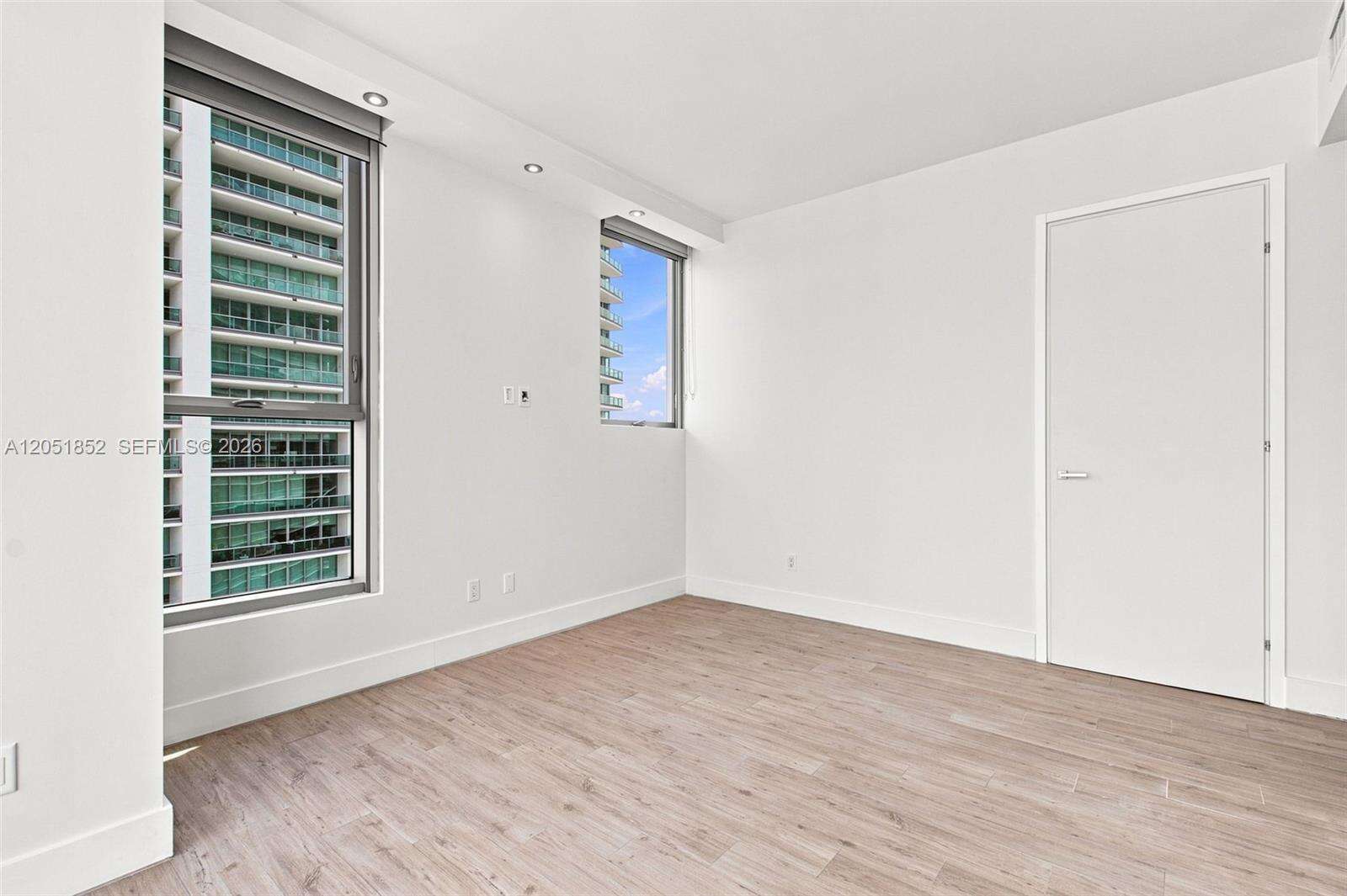 Brickell House at 1300 Brickell Bay Dr, Miami, FL 33131 - For Rent photo 31