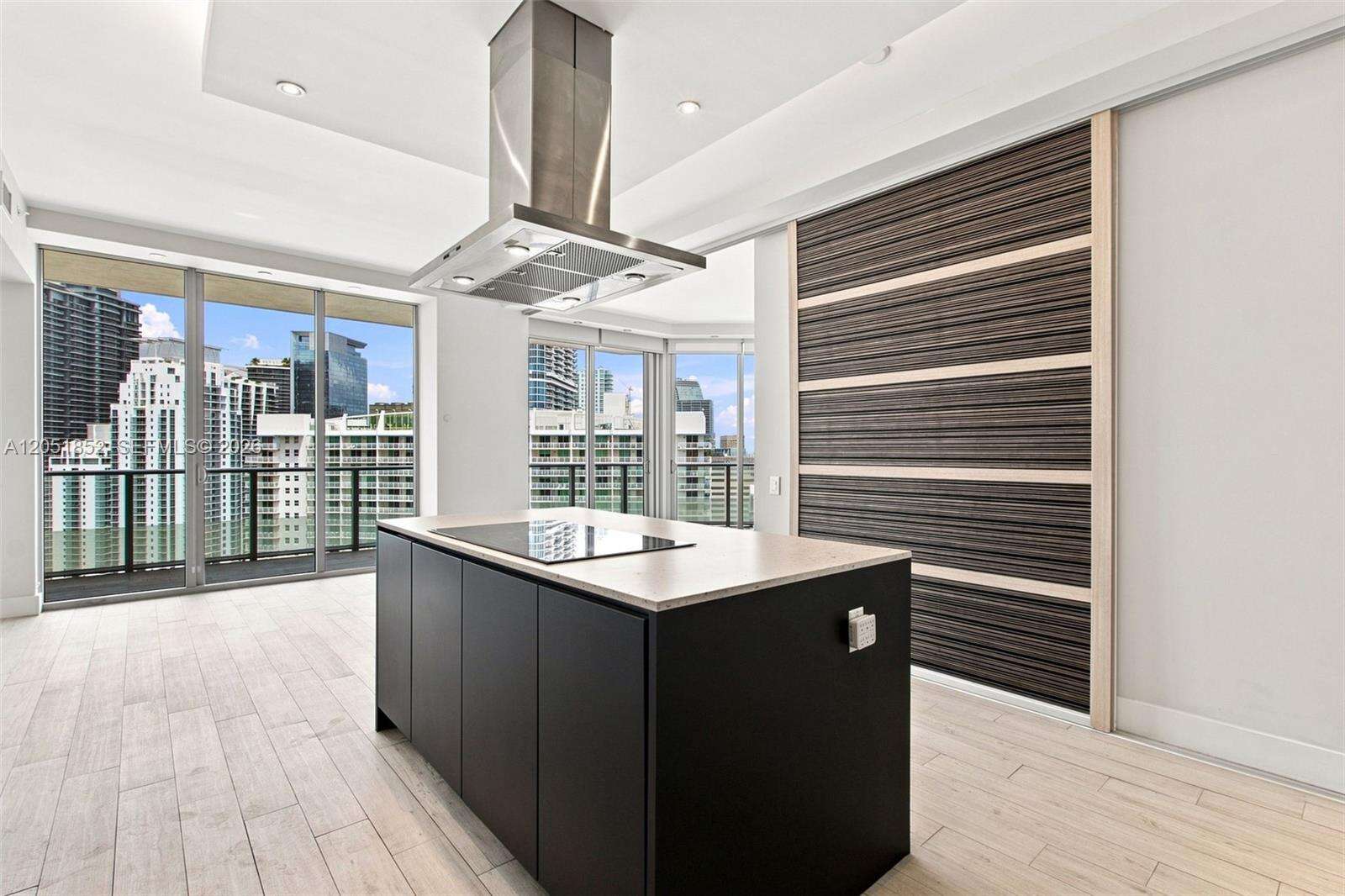 Brickell House at 1300 Brickell Bay Dr, Miami, FL 33131 - For Rent photo 9