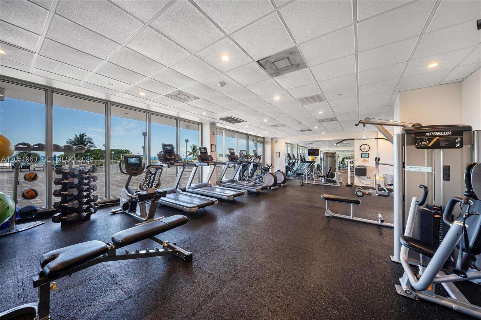 Arlen Beach at 5701 Collins Ave, Miami Beach, FL 33140 - For Rent photo 31