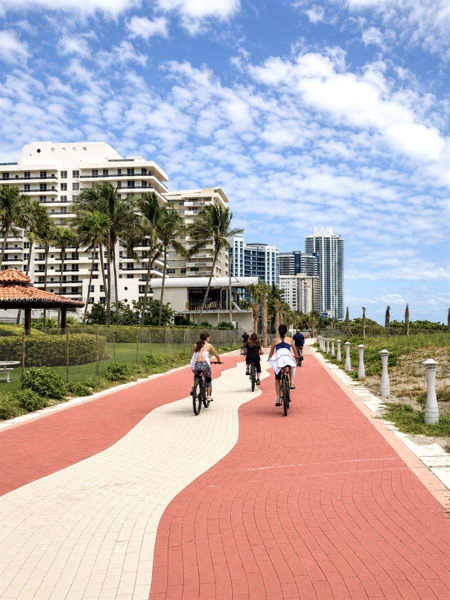 Arlen Beach at 5701 Collins Ave, Miami Beach, FL 33140 - For Rent photo 33