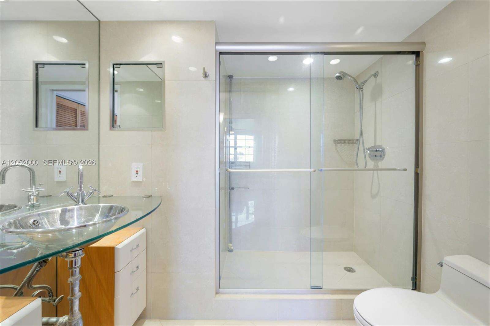 The Yacht Club At Aventura at 19999 Country Club Dr, Aventura, FL 33180 - For Rent photo 14