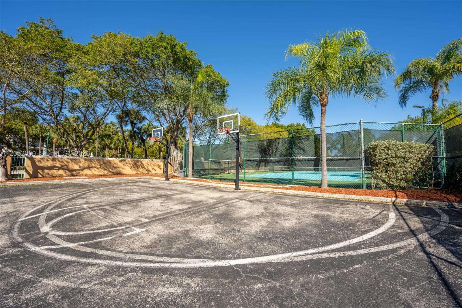The Yacht Club At Aventura at 19999 Country Club Dr, Aventura, FL 33180 - For Rent photo 37