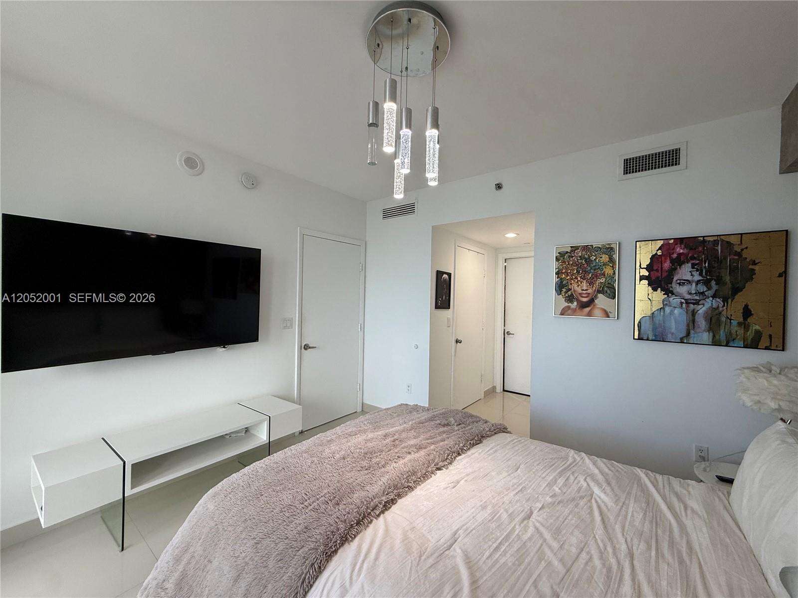 Icon Brickell 1 at 475 Brickell Ave, Miami, FL 33131 - For Rent photo 14