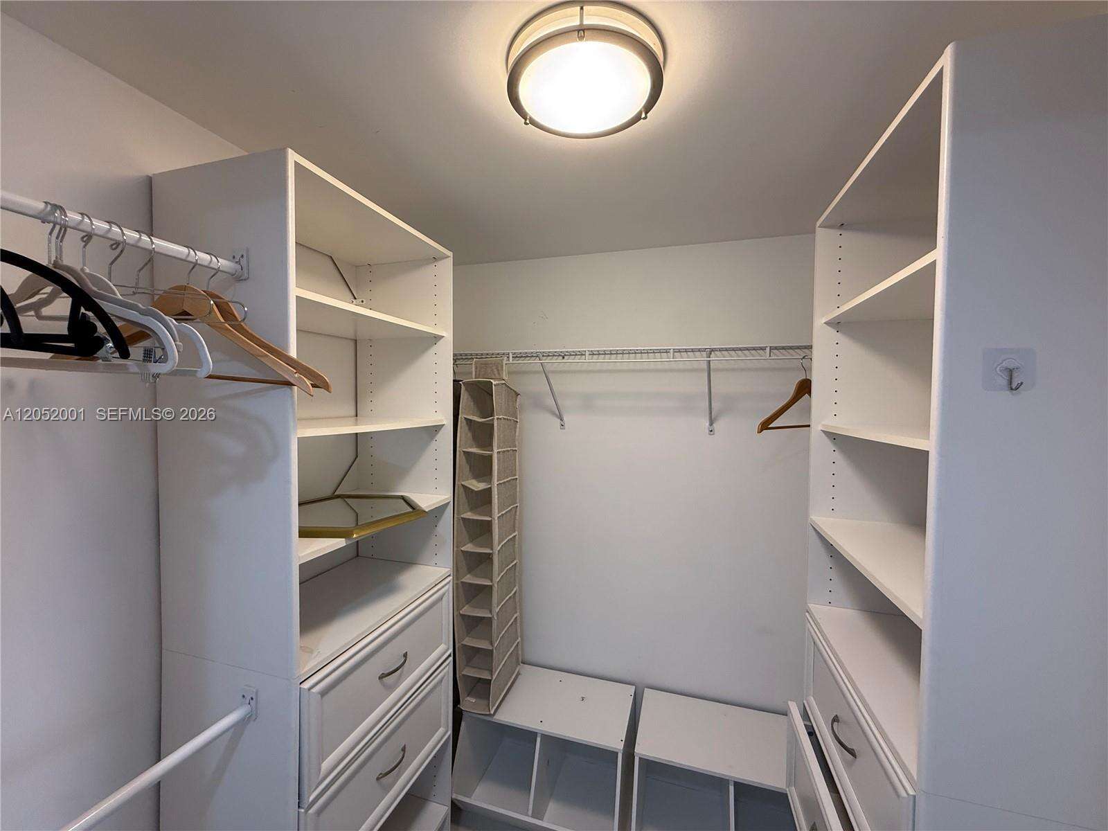 Icon Brickell 1 at 475 Brickell Ave, Miami, FL 33131 - For Rent photo 15
