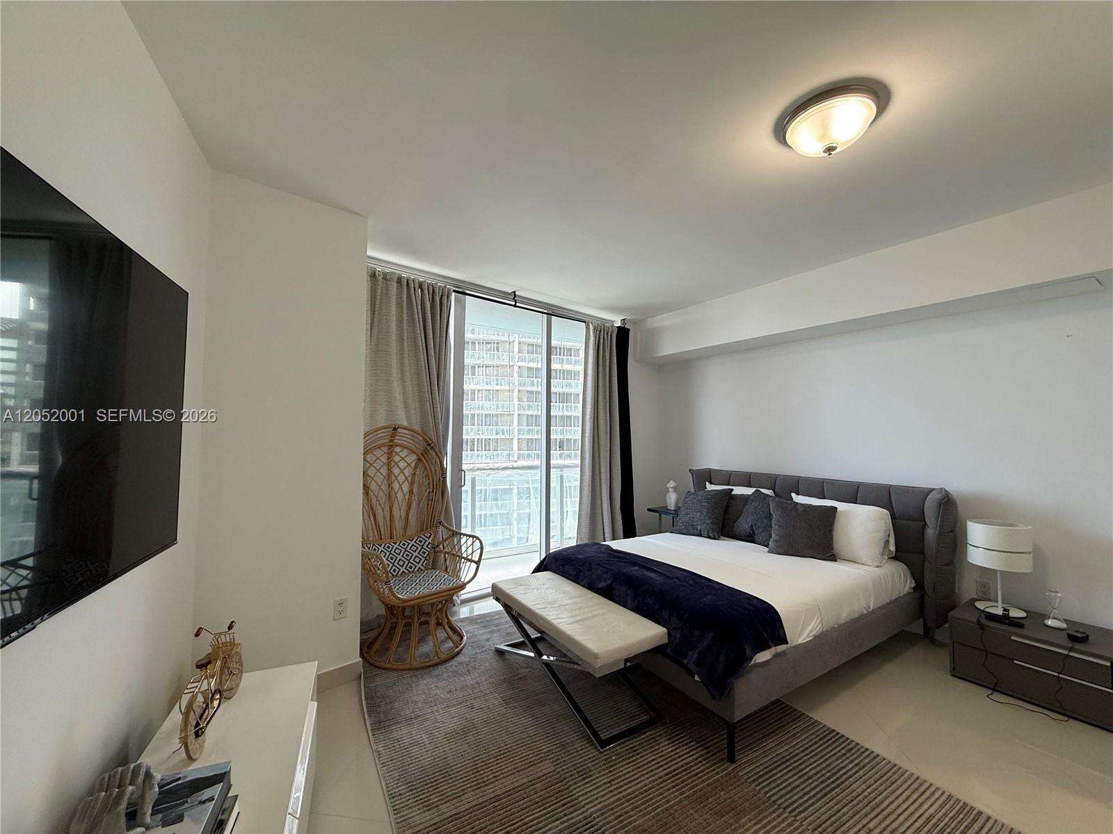 Icon Brickell 1 at 475 Brickell Ave, Miami, FL 33131 - For Rent photo 5
