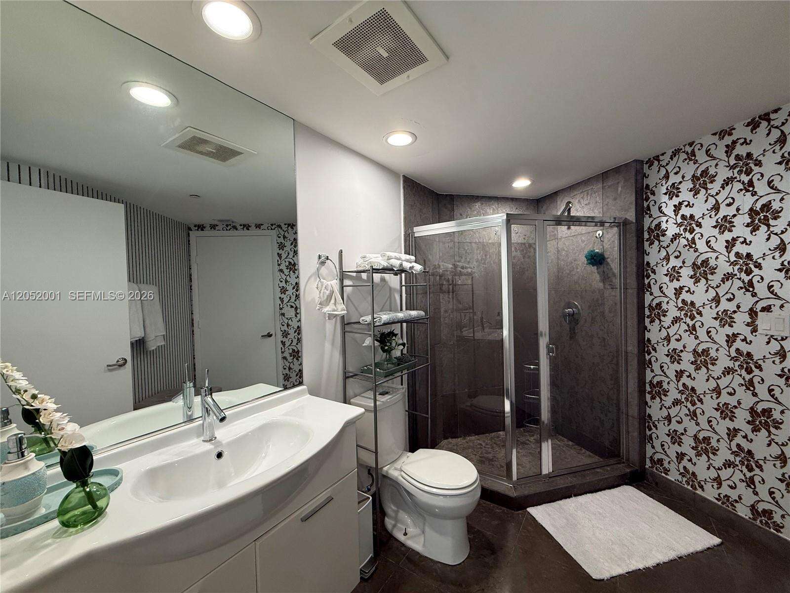 Icon Brickell 1 at 475 Brickell Ave, Miami, FL 33131 - For Rent photo 7