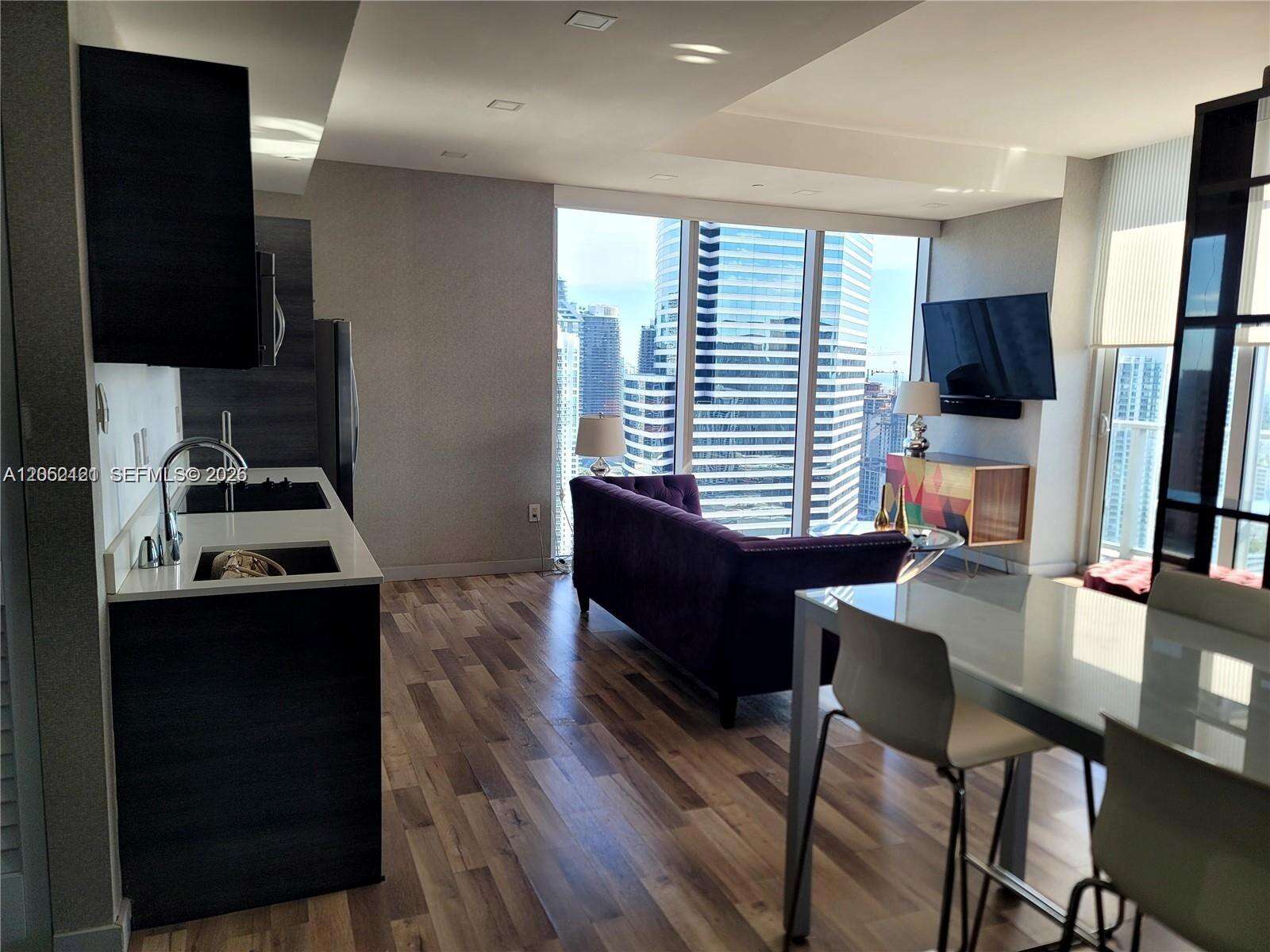 Centro at 151 1 St, Miami, FL 33131 - For Rent photo 8