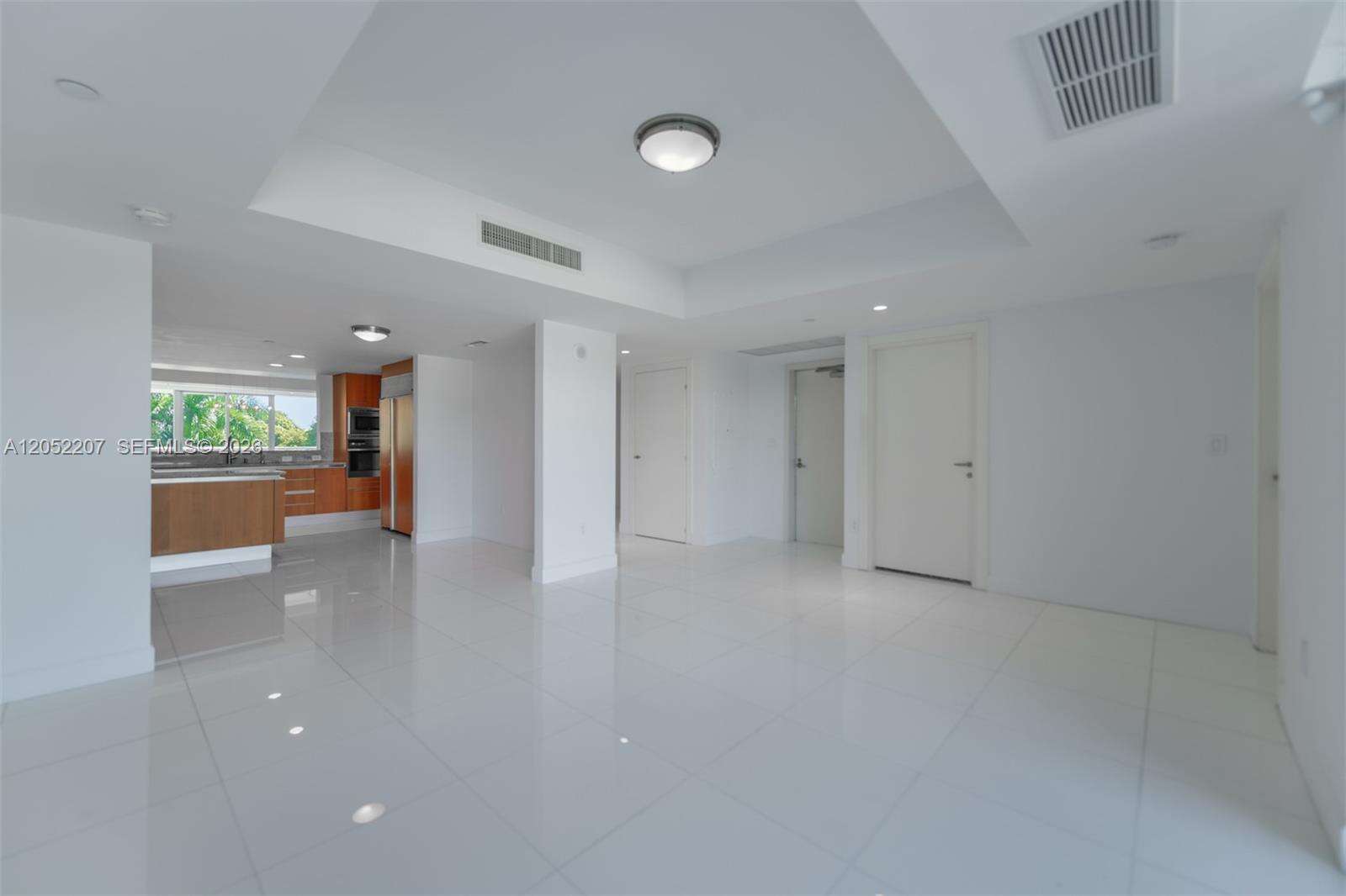 Grovenor House at 2627 Bayshore Dr, Miami, FL 33133 - For Rent photo 18