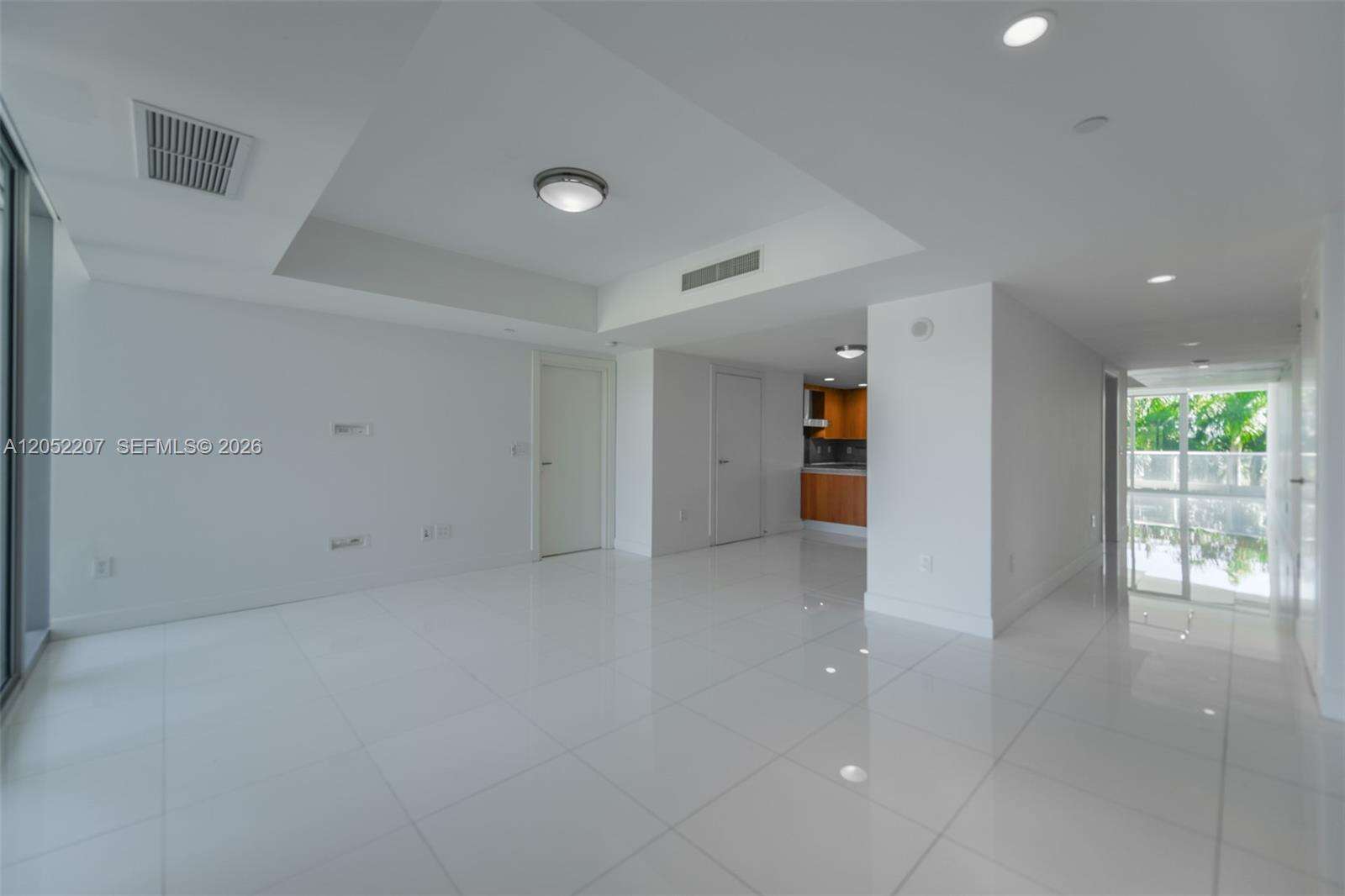 Grovenor House at 2627 Bayshore Dr, Miami, FL 33133 - For Rent photo 19